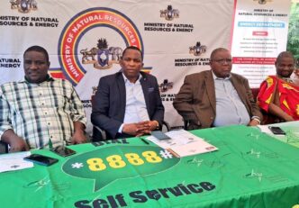 Minister Jabulani Mabuza and regional leadership follow proceedings during the launch of the Ready Boards Project at Khomba-so in the Lubombo Region.