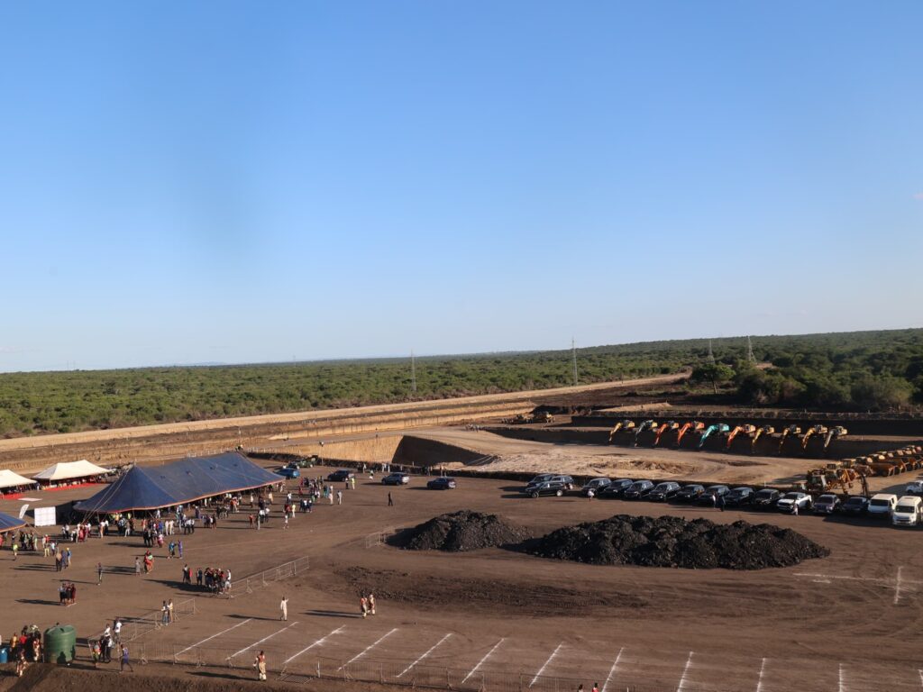 King Mswati III tours Magomba Coal Mine, praising its progress and economic potential.