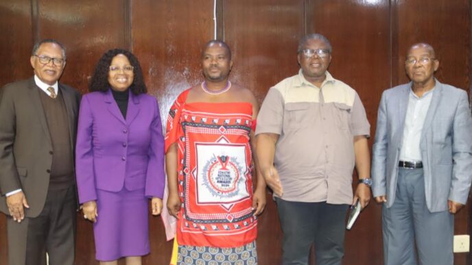 Minister S’khumbuzo Dlamini meets newly appointed Regional Administrators to discuss key development priorities for Eswatini.