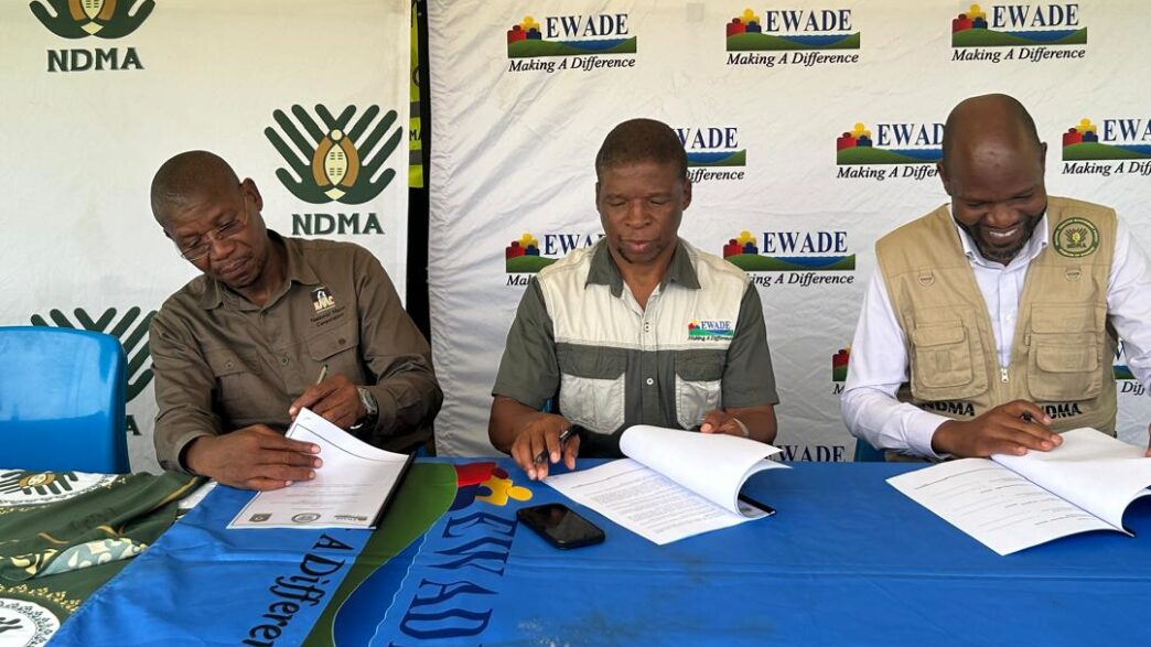 Officials during the launch of the 50-hectare bean project at Paradise Farm, Shiselweni.