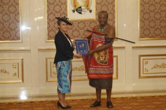 Canada’s incoming High Commissioner H.E Sara Nicholls presents her credentials to His Majesty King Mswati III during a formal ceremony at Lozitha Palace.