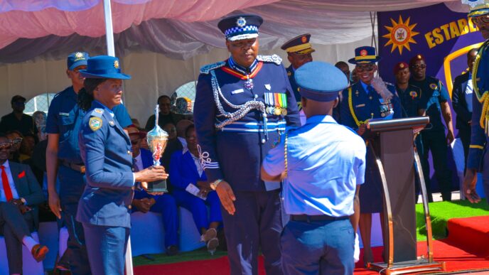 Commissioner Masango hands over a trophy during the Namibia Police Day ceremony, strengthening ties through regional recognition and camaraderie. Photo: Royal Eswatini Police Service