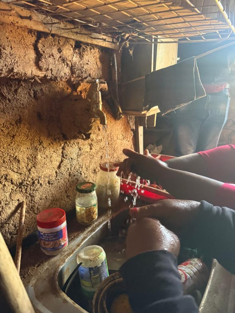 Deputy Prime Minister Thulisile Dladla visits Mlulami Dlamini's unique two-story mud house in KaMagele, Hlathikulu.
Photo: DPM Office
