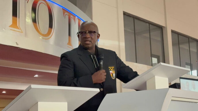 Marwick Khumalo delivers an emotional tribute during the memorial service of the late former Senate Deputy President, Ngom’yayona Gamedze, at Metropolitan Church on Friday.