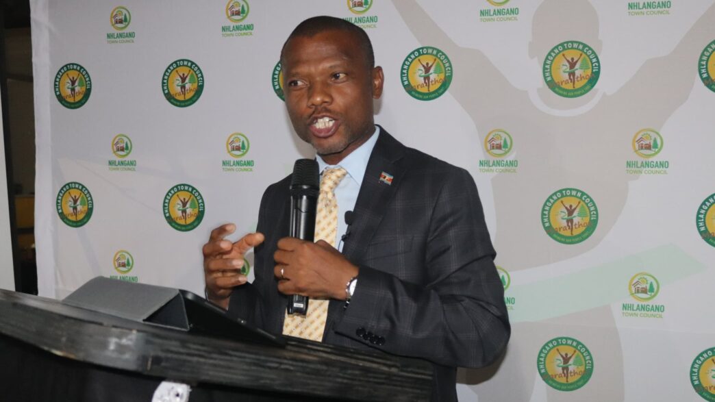The Honourable Minister of Housing and Urban Development, Appolo Maphalala, addresses guests at the launch of the Nhlangano Town Council Marathon 2026 at Shingili Plaas Restaurant.
