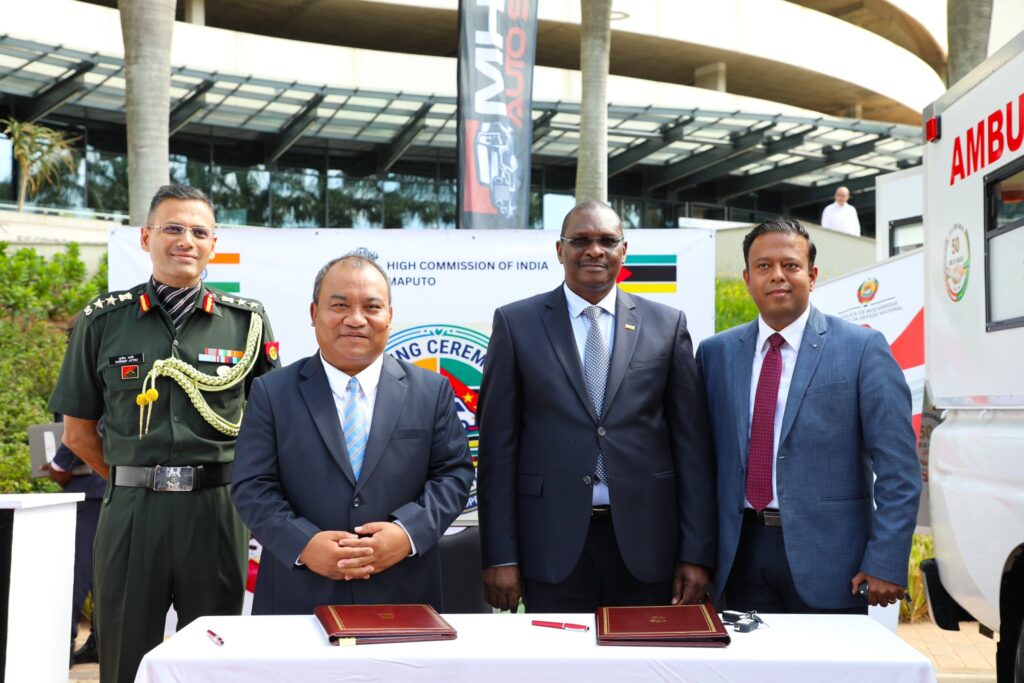 Casimiro Mueio and Indian High Commissioner Robert Shetkintong during the Defence Industry Seminar in Maputo where Mozambique and India strengthened cooperation in the defence sector.