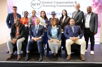 Erik Azulay with U.S. Chargé d’Affaires Marc Weinstock, Taiwan Ambassador Jeremy H. S. Liang, and Minister of Information, Communication and Technology Hon. Savannah Maziya alongside local incubator representatives at American Corner Manzini. Photo credit: U.S. Embassy Eswatini.