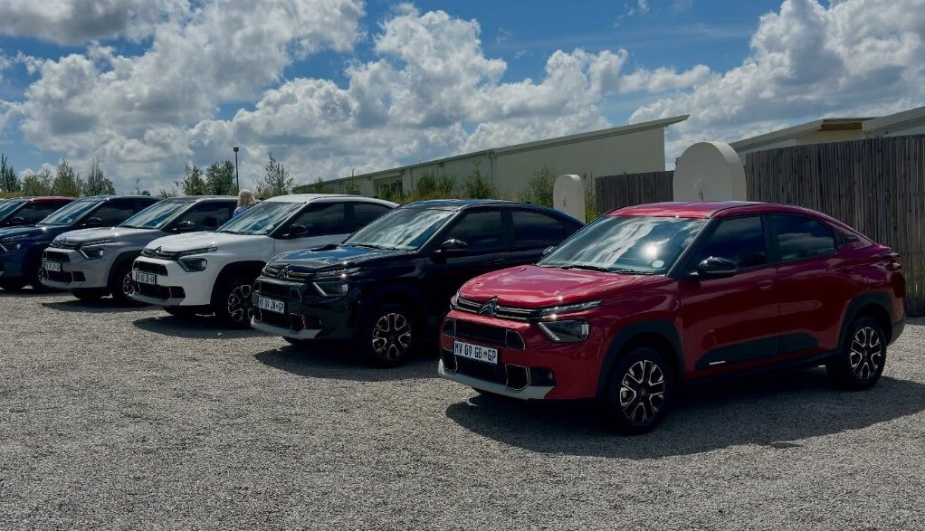 Sleek SUV-coupé silhouette with Urban Diamond-Cut alloy wheels. Photo by Khulekani on Wheels.