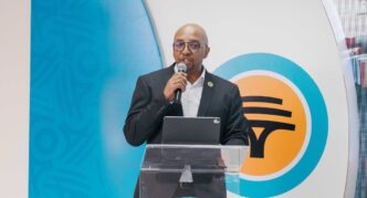 NB Eswatini CEO Thokozani ‘TK’ Dlamini engages business leaders and clients during the Forex and Trade Solutions Seminar in Ezulwini. Photo credit: FNB Eswatini
