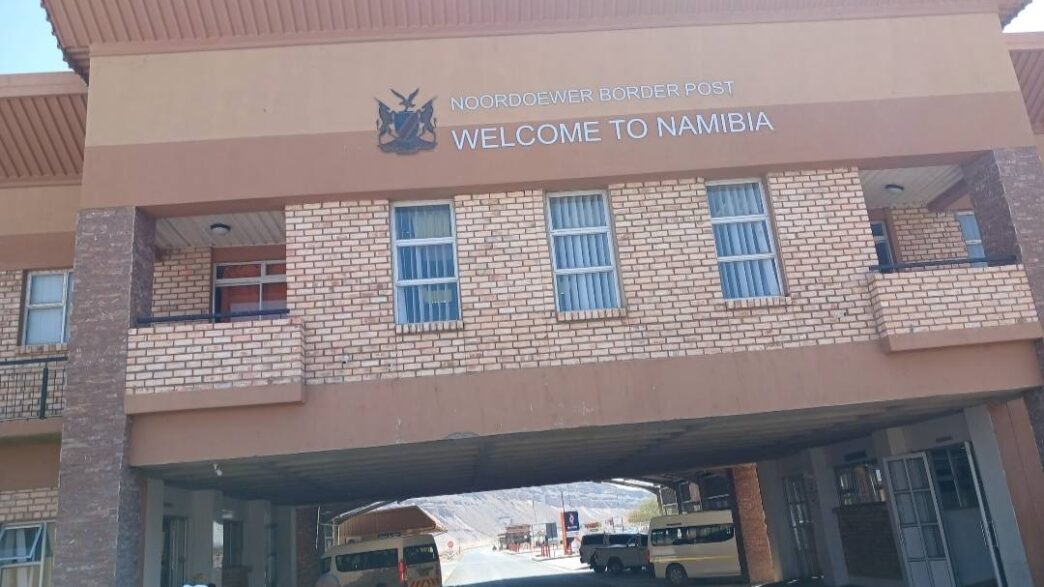 Noordoewer Border Post