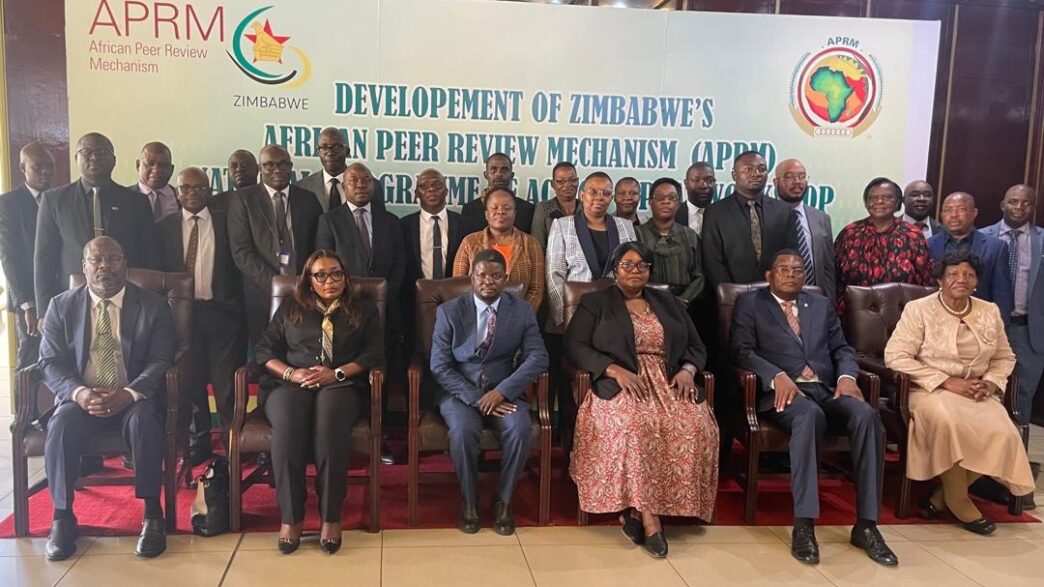 Officials and experts attending the four-day APRM technical workshop in Harare to develop Zimbabwe’s National Programme of Action. Photo courtesy of the Ministry of Foreign Affairs and International Trade, Zimbabwe.