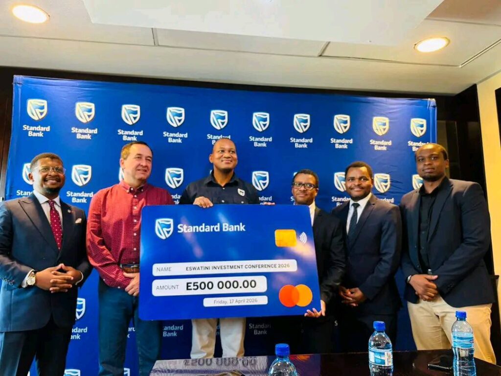 Standard Bank Eswatini Chief Executive Mvuselelo Fakudze (centre) hands over a cheque to representatives of Eswatini Investment Promotion Authority 