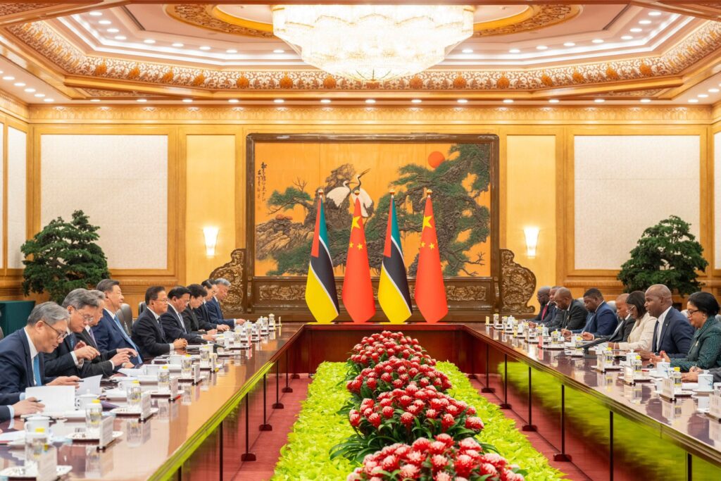 Mozambique President Daniel Chapo (left) and Chinese President Xi Jinping (right) pose for a photo at the Great Hall of the People in Beijing during Chapo's state visit to China. | Photo: Supplied