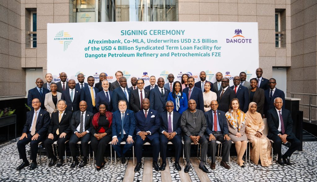 Dr. George Elombi, President and Chairman of the Board of Directors, Afreximbank, and Mr. Aliko Dangote, President/Chief Executive, Dangote Industries Limited, joined by Afreximbank Board members and the Bank’s executive leadership during the signing ceremony in Cairo, Egypt.