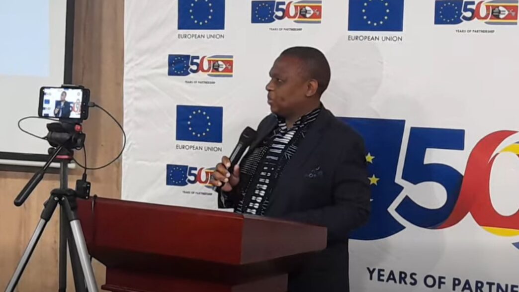 Press Club of Eswatini President Timothy Simelane addresses Minister of Information, Communication and Technology Savannah Maziya during World Press Freedom Day celebrations at Happy Valley Hotel in Ezulwini on April 30, 2026