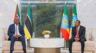Prime Minister Abiy Ahmed today officially received President Daniel Francisco Chapo of Mozambique at Bole International Airport.