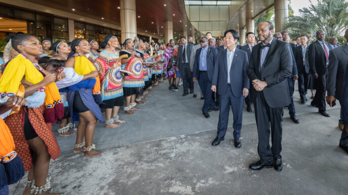 His Majesty King Mswati III and President Lai Ching-te, flanked by their respective delegations, tour the ICC Ezulwini Palazzo guided by Inyatsi Group Chairperson Michelo Shakantu and Prince Mcwasho, May 2026. Photo by Taiwan in Eswatini