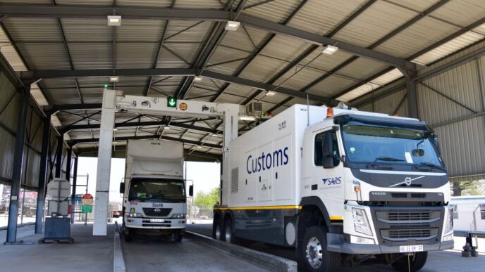 SARS customs vehicles pictured at a South African port of entry, where officials will be deployed from next month to assist travellers in declaring foreign-registered vehicles on the Traveller Management System. Photo: SARS