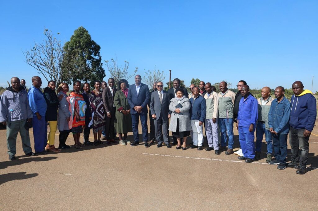 Prime Minister Russell Mmiso Dlamini, accompanied by Cabinet Ministers and Members of Parliament, poses for a group photo during a visit to the Shiselweni Region