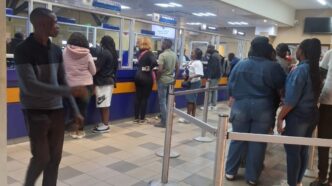 Travellers queue to get processed at the Ngwenya Border Post as the crossing recorded over 6,600 arrivals in 18 hours following the MTN Bushfire Festival and Nazareth Baptist Church prayer weekend. Photo: Ministry of Home Affairs