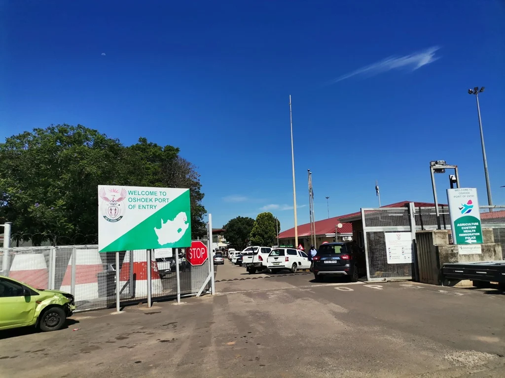 Oshoek border post. Photo by Bulelwa Ginindza