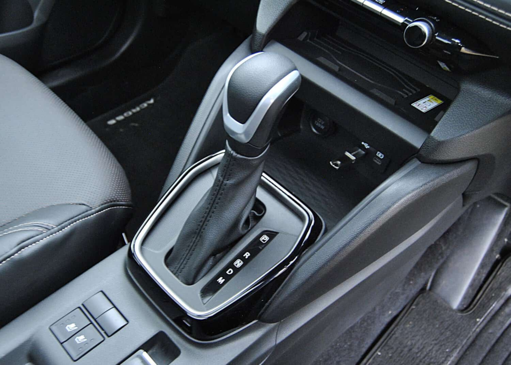 Although improved from the old four-speed, the six-speed automatic transmission has its work cut out to make the most out of the engine’s low power and torque figures. Picture: Charl Bosch
