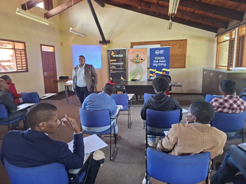 ENYC official leading a session on mindset change