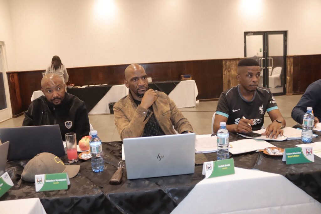 Members of the Municipal Council of Manzini and the Executive Committee pictured at the beginning of their strategic retreat, where they are reviewing the municipality's financial year performance and examining the 2024 to 2030 Integrated Development Plan mid-term review report. | Photo: Municipal Council of Manzini