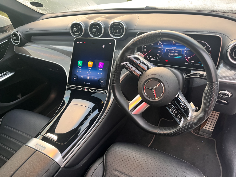 The updated MBUX system responds quickly to touch inputs and supports wireless Apple CarPlay and Android Auto straight out of the box. (Photo: Autotrader)