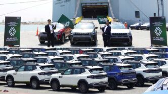 The first shipment of 750 Dusters left the port of Chennai on Monday (22 June). Picture: gaadiwaadi.com
