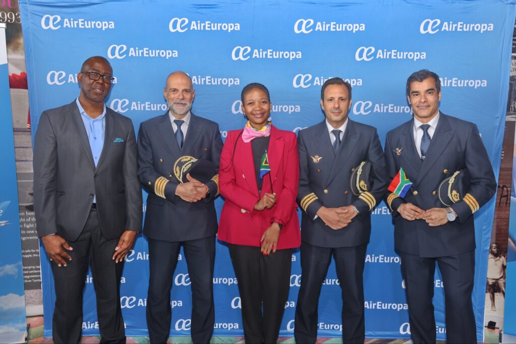 Air Europa and O.R. Tambo International Airport officials mark the launch of the new direct Madrid to Johannesburg route on 25 June 2026. Photo: X/@ortambo_int