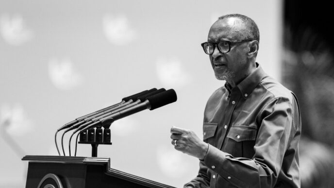 Rwandan President Paul Kagame addresses Unity Club members and leaders at Intare Arena during a dialogue on the history of the 1994 Genocide against the Tutsi and Rwanda's liberation. (Photo: X/@UrugwiroVillage)