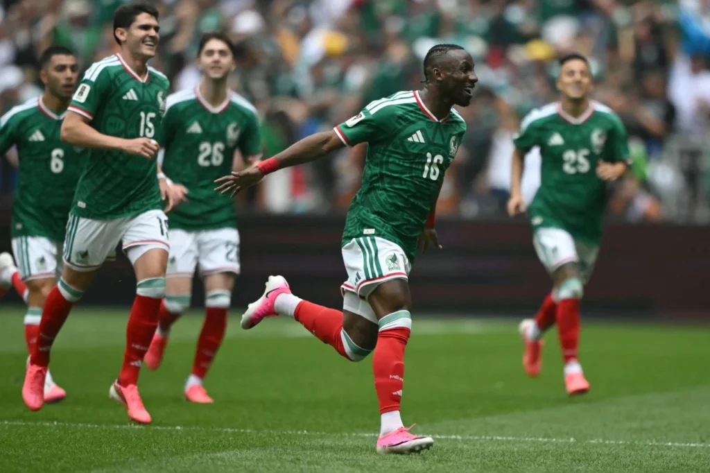 Mexico's Julián Quiñones reacts to a missed chance in the first half. Yuri Cortez/AFP/Getty Images
