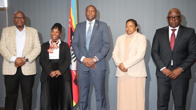 Eswatini PM Russell Dlamini with members of the commission to investigate EMCU after his announcement today. | Photo: X/Eswatini Government