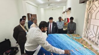 The Former Chairman, joined by CE (P&D) Shri D.P. Mathuria, CE (CSRO) Shri R. Thangamani and other officials, toured the offices, WQ Lab and CMIS equipment, viewed the Ponnani CMIS site model, and engaged with CWC staff during the 18th August visit. Photo by Central Water Commission
