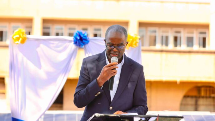 Zambia Revenue Authority Commissioner General Dingani Banda speaks during the commissioning of the Authority's 220kWp solar power system. (Photo: ZRA)