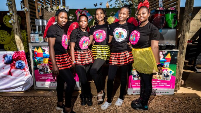 This year's Beehive at the Standard Bank Luju Food & Lifestyle Festival comes alive under the Inganekwane theme, celebrating African folktales and family fun in the Malkerns Valley. Photo Credit: Luju Festival