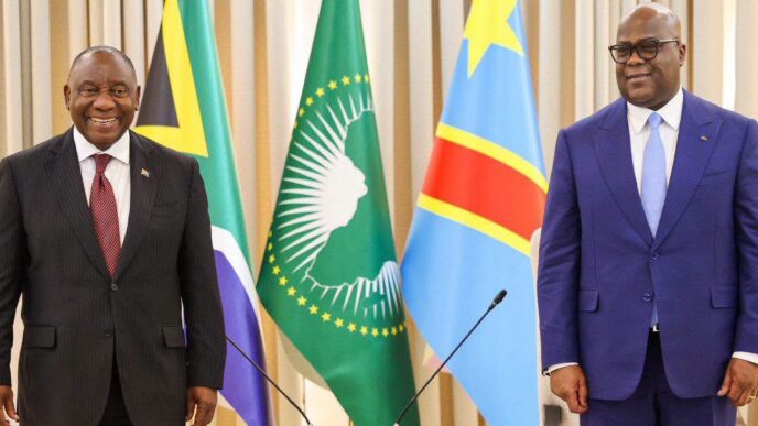 Presidents Cyril Ramaphosa and Félix Tshisekedi at the National Institute for Biomedical Research in Kinshasa on Thursday, where the two leaders were briefed on efforts to contain the Ebola outbreak that has claimed almost 400 lives in the DRC.