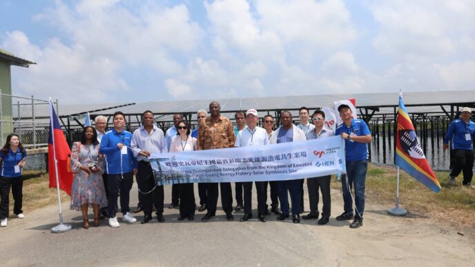 Group photo at Shalun Smart Green Energy Science City: Prime Minister Russell Mmiso Dlamini with officials from Hengs Technology, Jhih-Guang Energy and Ta Ya Green Energy during a visit to Tainan’s renewable energy hub on Thursday, 6 August 2026.