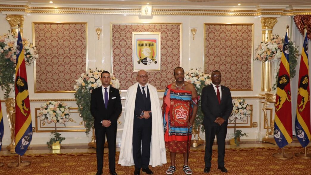 His Majesty King Mswati III poses for a group photograph with Algeria’s Ambassador designate Malek DJAOUD and Tanzania’s Ambassador designate C.P. Hamad Khamis Hamad at Lozitha Palace.