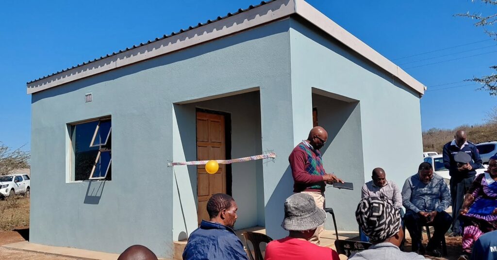 One of the newly built houses handed over to a vulnerable family in Mpolonjeni, Nkilongo and Lubulini constituencies. 📸 Photo: Eswatini Government