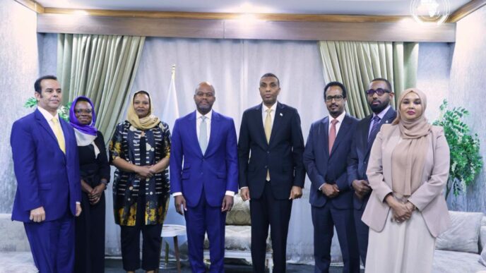 AfCFTA Secretary General Wamkele Mene poses with Somali officials and business representatives during his Mogadishu visit. 📸 Photo: AfCFTA Secretariat