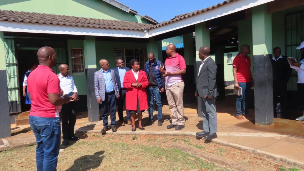 Public Service Principal Secretary Mthunzi Shabangu and other government officials engage nurses and support staff during a site visit to assess working conditions at Bhawini Clinic and New Heaven Clinic. 📸 Photo: Eswatini Government