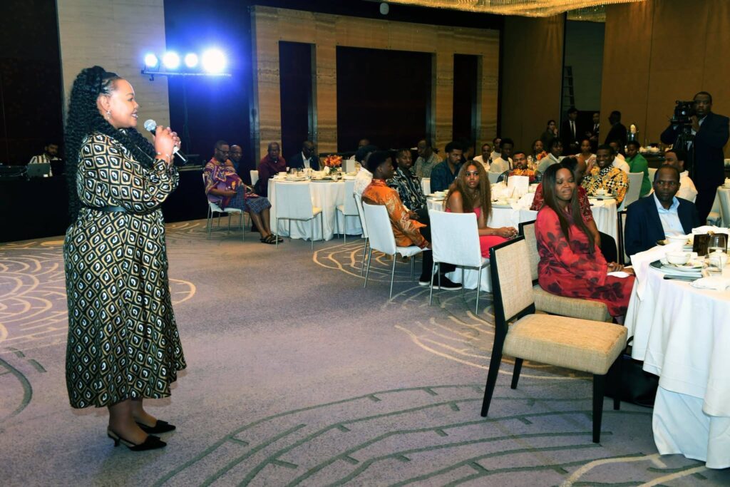 Minister of Foreign Affairs and International Cooperation Pholile Shakantu engages emaSwati students during the King’s meeting with students in Malaysia.