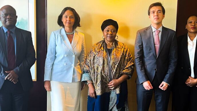 SADC Deputy Executive Secretary for Regional Integration Angele Makombo N’Tumba and Russia’s Director of the Department for Partnership with Africa Tatiana Dovgalenko sit with their respective delegations during bilateral discussions in Durban, South Africa. Photo by SADC
