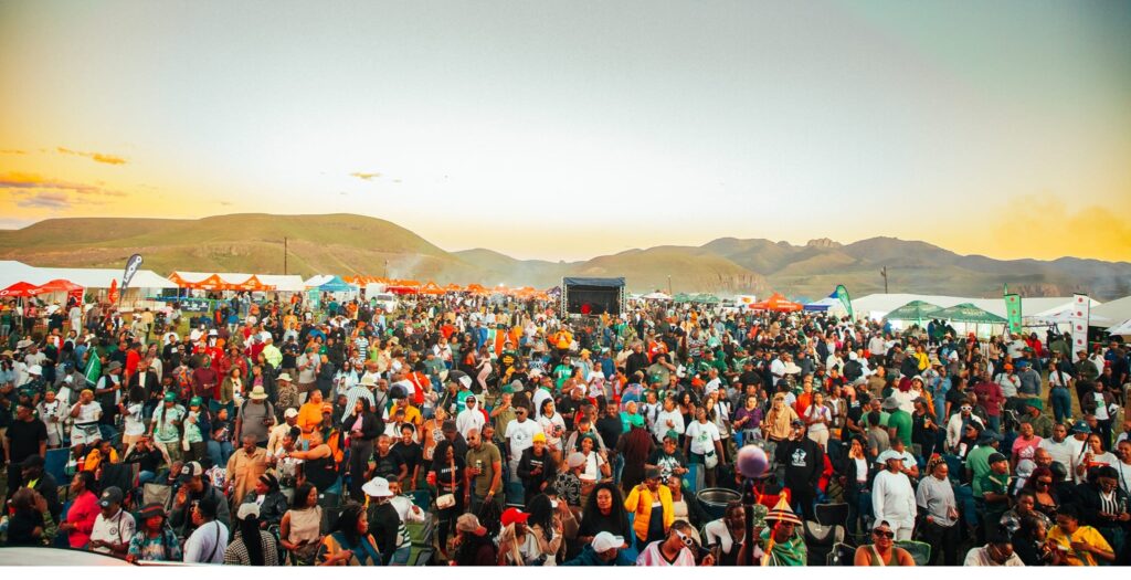 Aerial view of the Maletsunyane Braai Festival at Semonkong, Lesotho, set against the backdrop of the Maletsunyane Falls.

📸 Photo: Maletsunyane Braai Festival