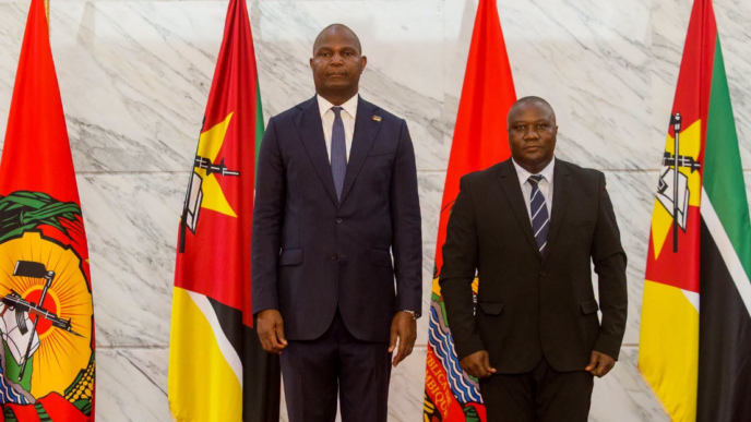 President Daniel Chapo with newly sworn in Governor Felisberto Dinis Navalha in Maputo. Photo: Presidency of Mozambique